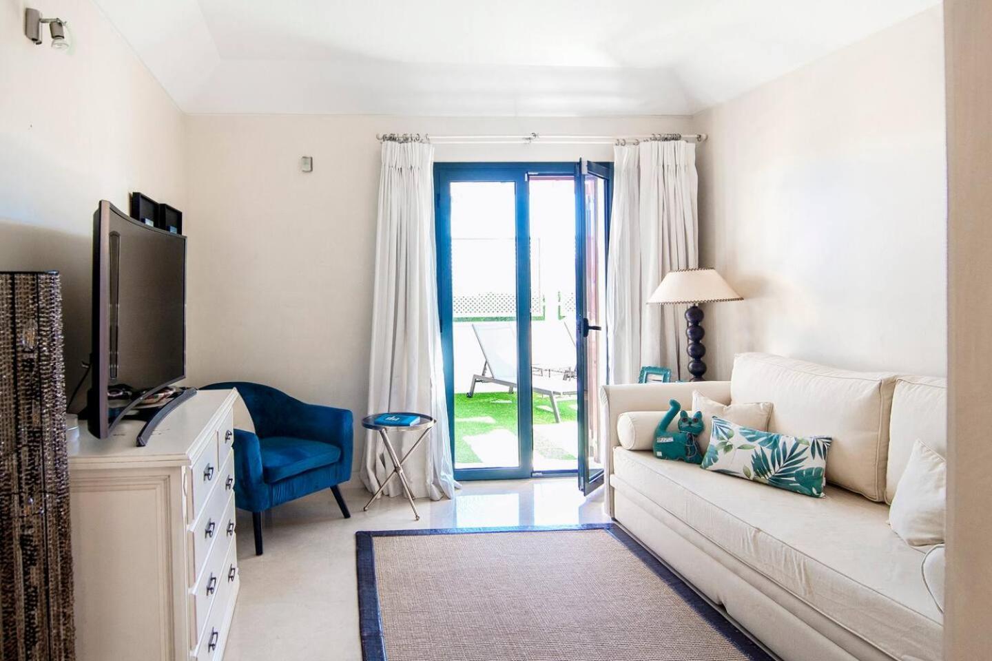 Polo Royale Waterfront Luxury Apt - 3 Terraces And Pool Sotogrande Ngoại thất bức ảnh